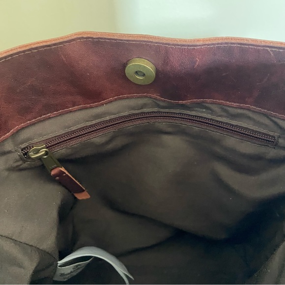 Timberland Tillston Leather Hobo Bag - Picture 7 of 16